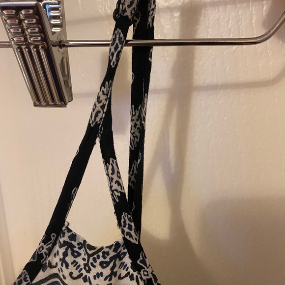 AE V-neck Maxi Dress - Picture 6 of 9